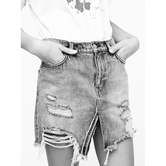 We The Free Dresses & Skirts - We The Free People Distressed Gray Denim Mini Skirt 26 Shredded